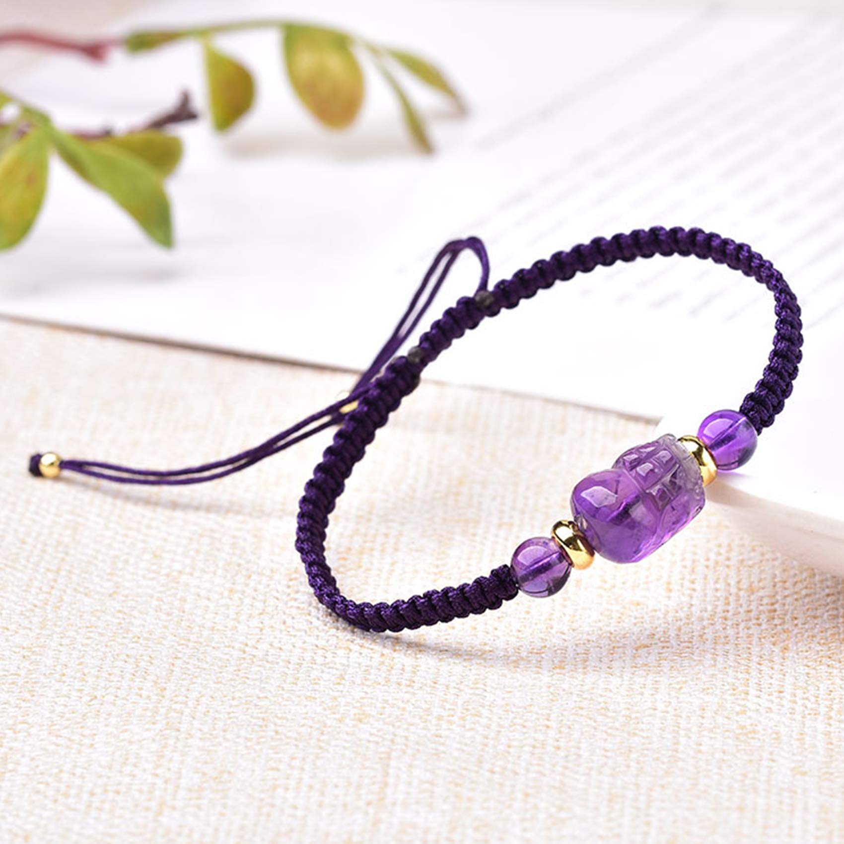 Bracelet Feng Shui améthyste pour repousser les mauvaises ondes au bureau
