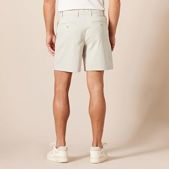 Amazon Essentials Men's Classic-Fit 7 Inseam Comfort Stretch Chino Shorts