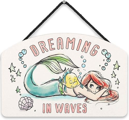 Disney La Sirenita Ariel Dreaming in Waves - DecoraciĂłn de pared de madera colgante - Divertido letrero de Ariel para dormitorio o sala de juegos Disney La Sirenita Ariel Dreaming in Waves - DecoraciĂłn de pared de madera colgante - Divertido letrero de Ariel para dormitorio o sala de juegos