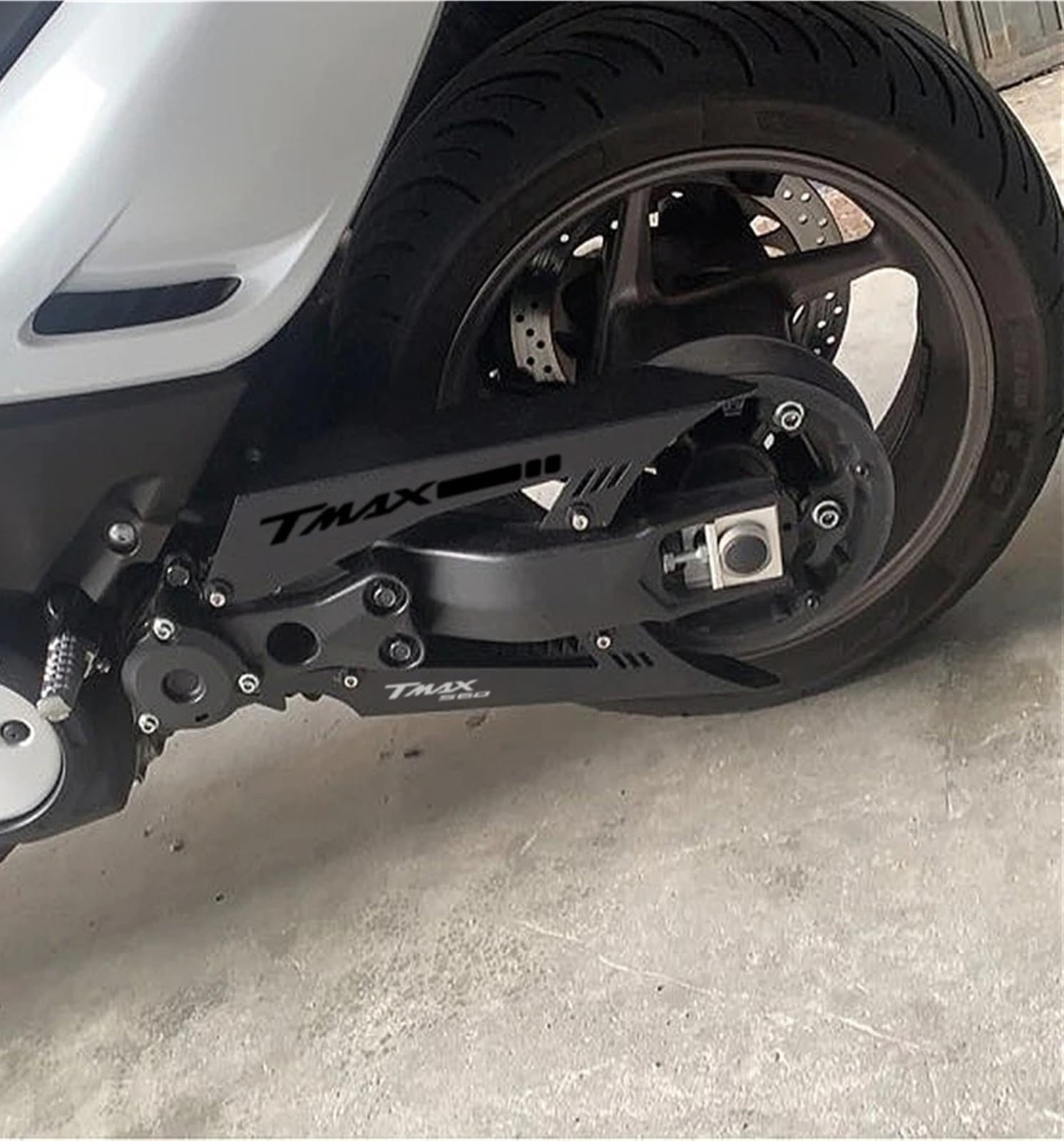 Protector de correa de motocicleta compatible con Yamaha TMAX560 TMAX 560 Tech MAX 2020 2021 2022 2023 Protector decorativo de cadena(Red)