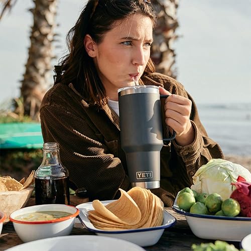 Miniatura 266 de YETI Rambler - Vaso de viaje con asa y tapa con popote, 35 onzas, vaso de agua de viaje, con asa, acero inoxidable, color blanco