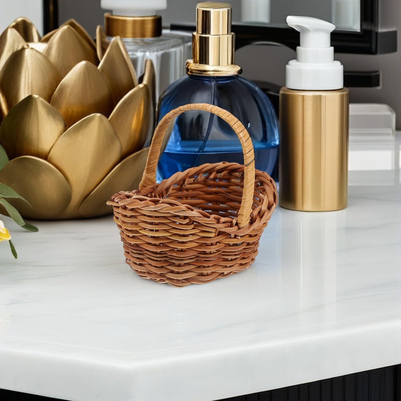 Set 6 Piccoli Cesti Intrecciati in Rattan con Manico, Stile Classico e Retrò, per Organizzazione Studio e Conservazione in Bagno