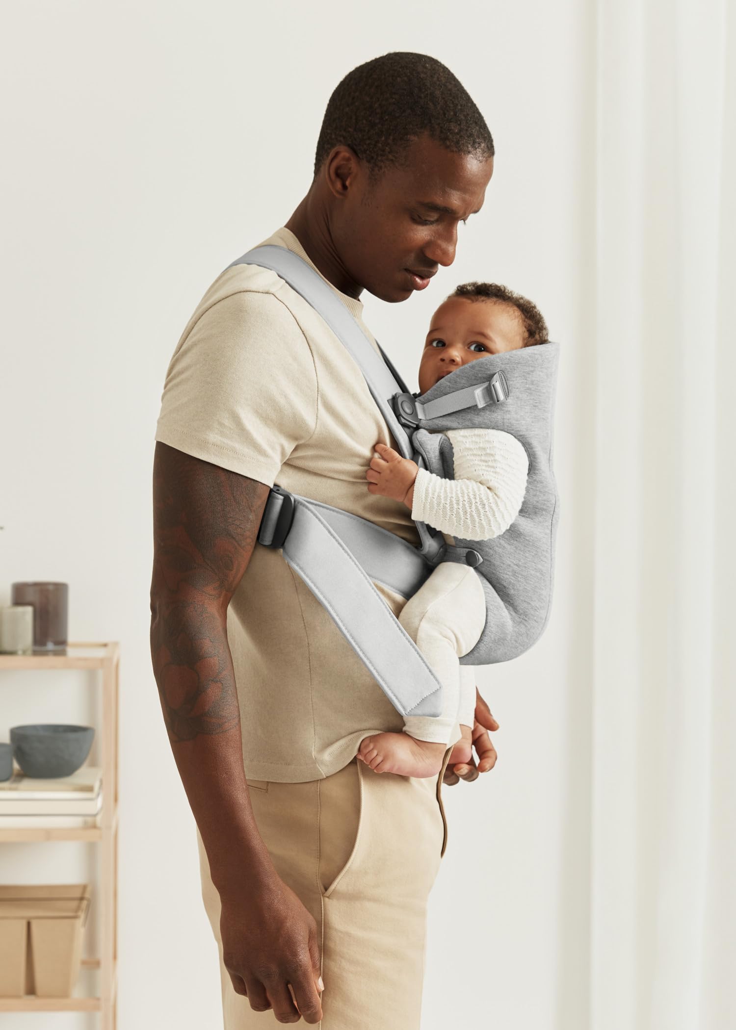 BABYBJÖRN Mochila Porta Bebé Mini, 3D Jersey, Gris Claro — view 7