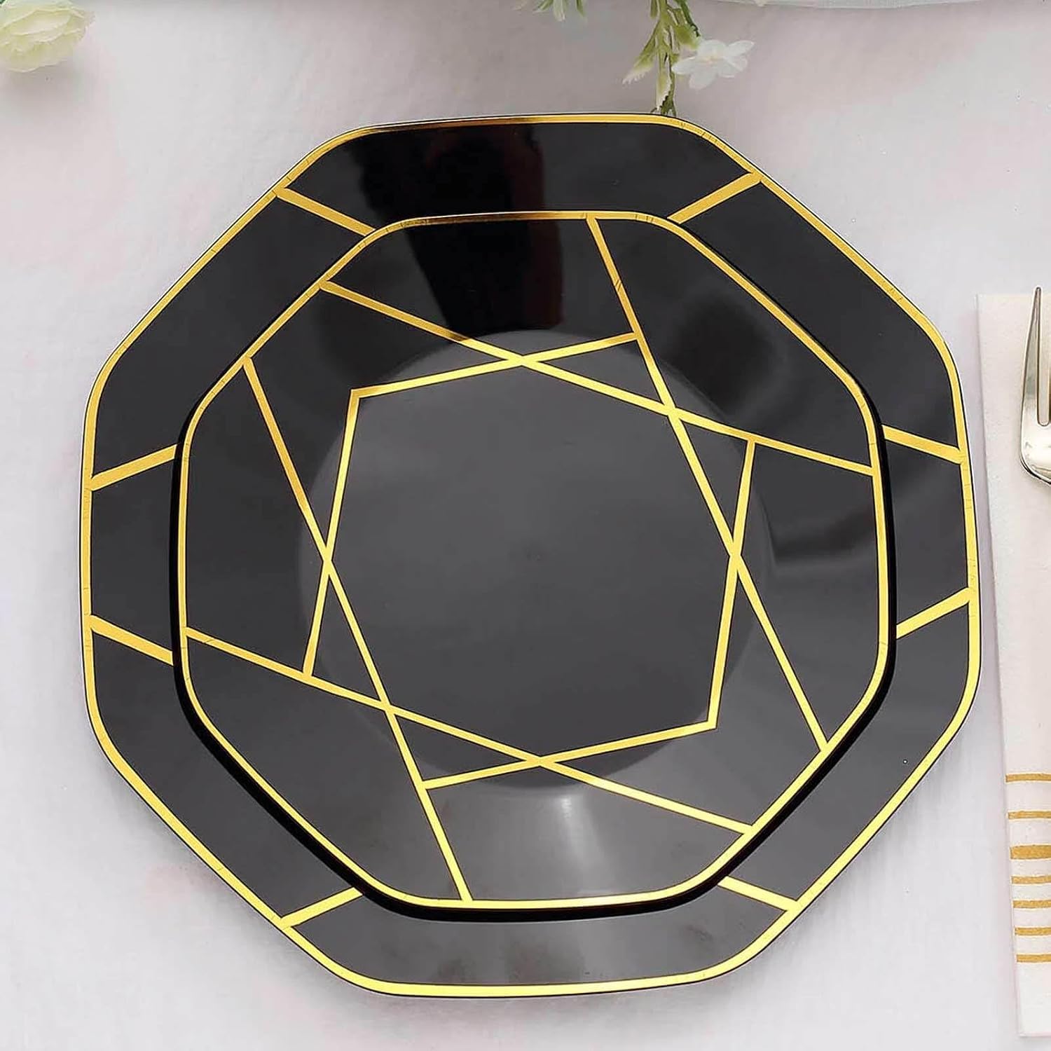 EfavorMart 10 Pack Modern Octagon Black & Gold Salad Plates, 8" Geometric Heavy Duty Disposable Dessert & Appetizer Plates for Parties Event