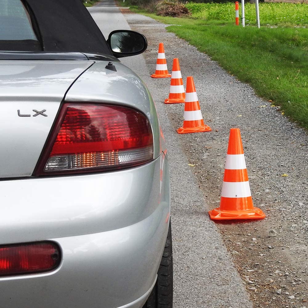 UvV 4 x 50 cm Leitkegel Warnleitkegel Pylon 1,2 kg schwer 500 mm Verkehrshütchen Kegel Orange mit 2 weissen Streifen (Folie) stapelbar Hergestellt in Delbrück (Orange-Weiss)