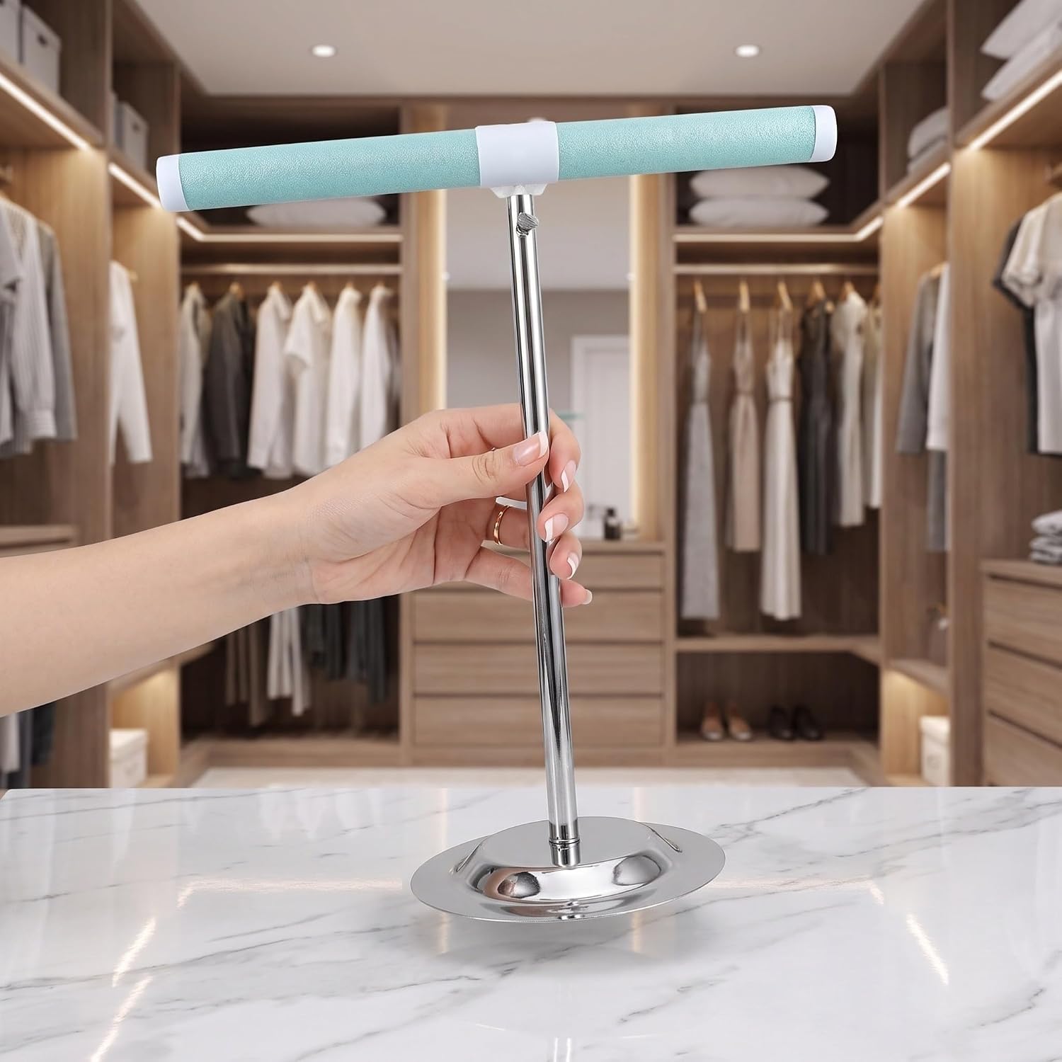 T-shape Clothes Display Rack, Plastic Clothes Stand for Boys and, Soft Garment Hanger Suitable for Retail and Home Clothing Display, Random Color