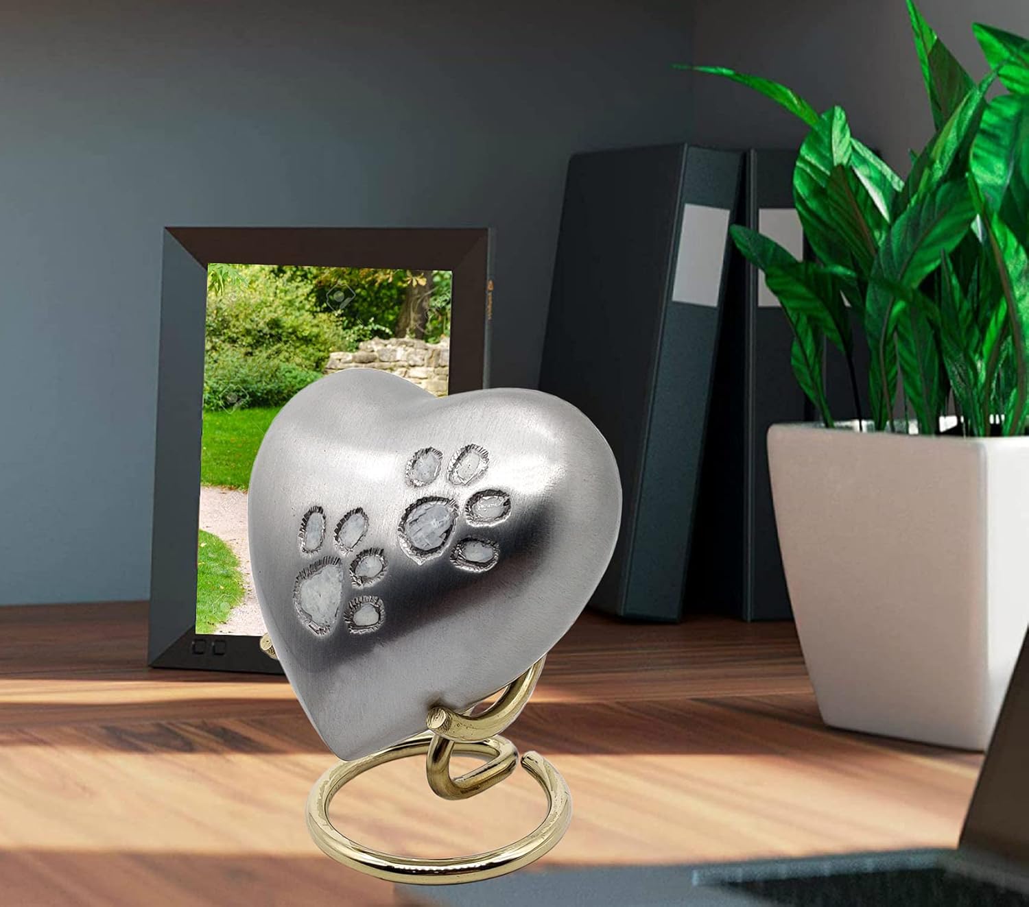 5MOONSUN5's Handcrafted Heart Urn Keepsake Cremation for Human pet Ashes Engraved Heart Shaped for Adults & Infants Honor Your Loved One. Comes with Brass Stand & Premium Box (Silver PAW) - Image 7