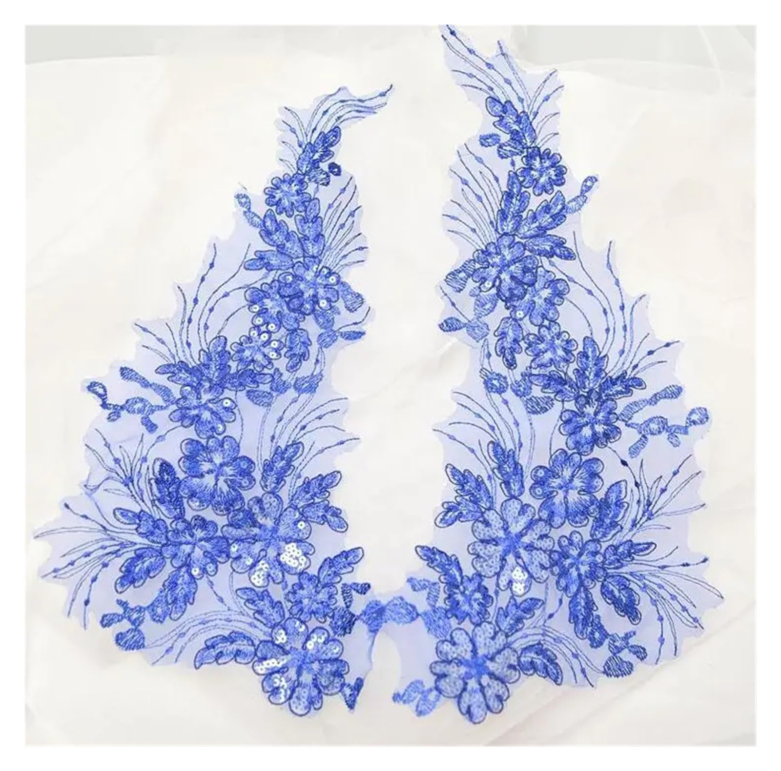 Garniture brodée en dentelle 3D bleu pour customiser une robe de soirée DIY 42x20cm