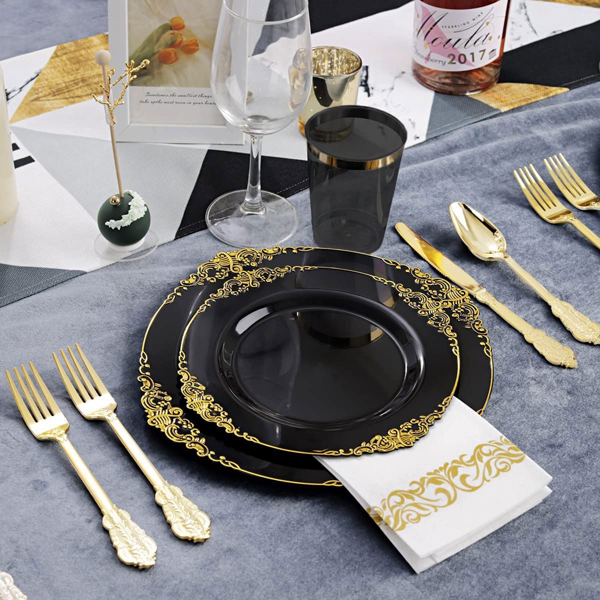 Platos de plástico negro y dorado para 25 personas en ocasiones especiales, 175 piezas de vajilla reutilizable para cenas, cumpleaños, fiestas, bodas, Pascua, celebraciones de verano
