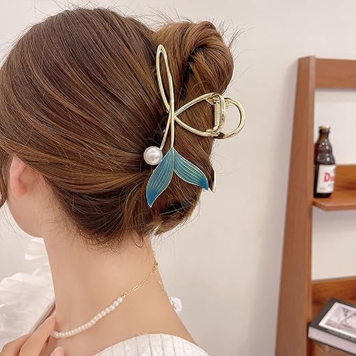 Aquatic Hair Clutcher - Stylish Hair Clip