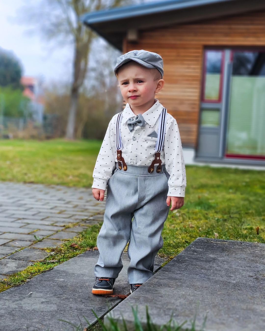 Volunboy Zestaw dla chłopców z koszulą z muszką + szelkami, spodnie, śpioszki, Szare kropki., 3-6 miesi?cy