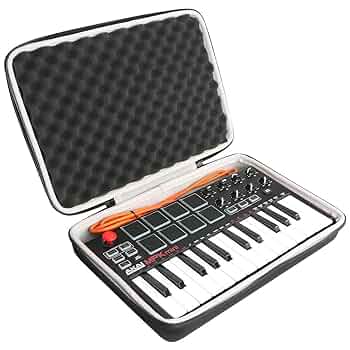 AKAI MPK mini play と専用ケース 71d0Q81j-LL._UF350,350_QL50_.jpg