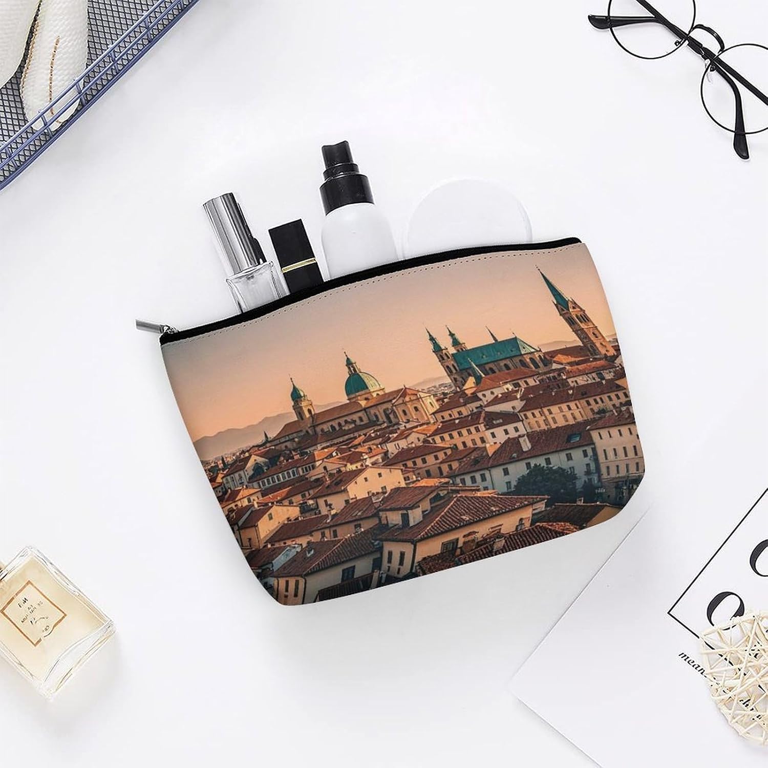 The Old Town at Sunset Makeup Bag for Women Portable Cosmetic Bag Waterproof Toiletry Bag Storage Bag Large Makeup Pouch Aesthetic Handheld Makeup Bag for Travel Work image 5