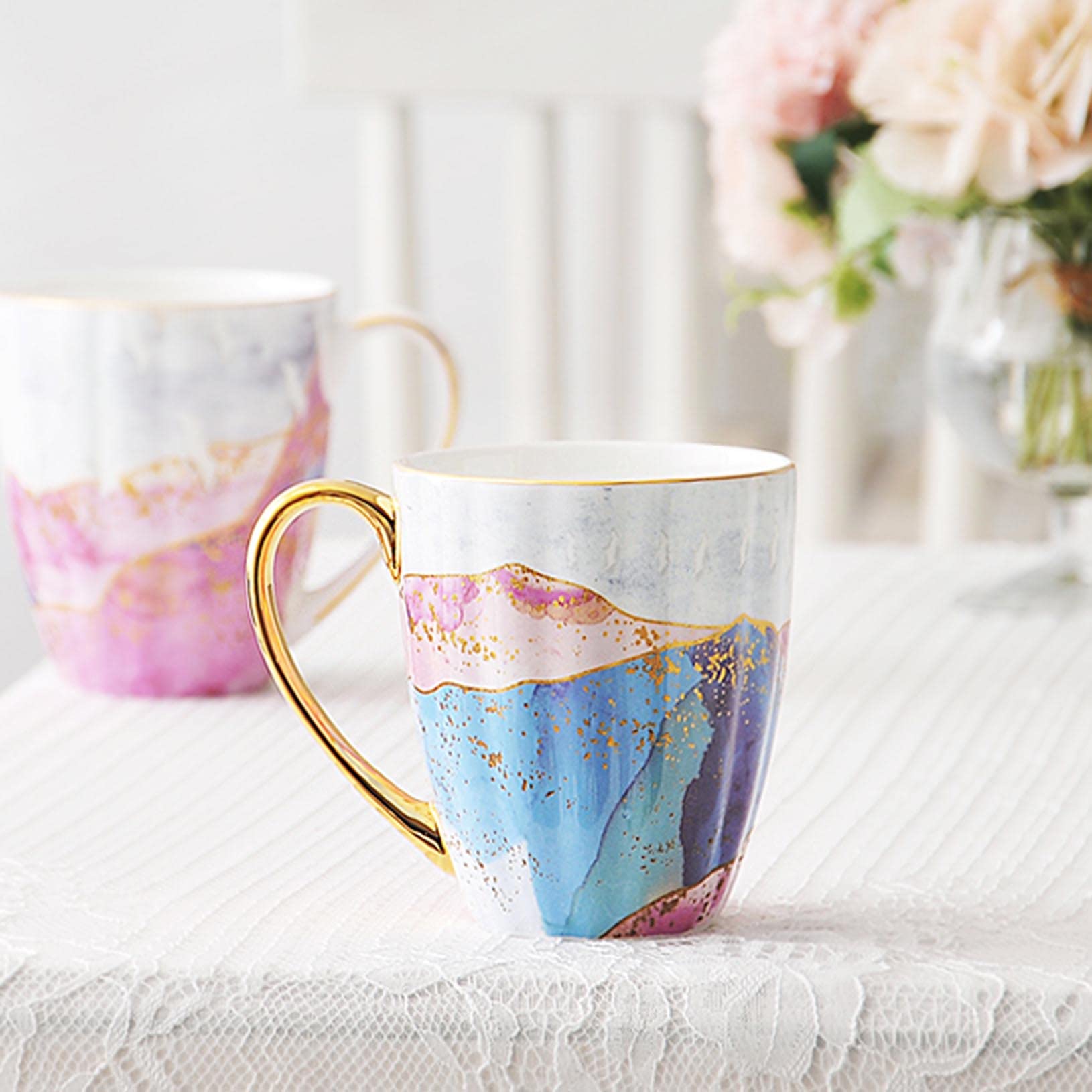 Ceramiczny kubek do kawy ， 13,5-uncjowy kubek do kawy z porcelany kostnej, ręcznie robiony duży kubek do herbaty do biura i domu, duży złoty uchwyt, łatwy do trzymania, stylowa faktura szkliwa(Rosso)