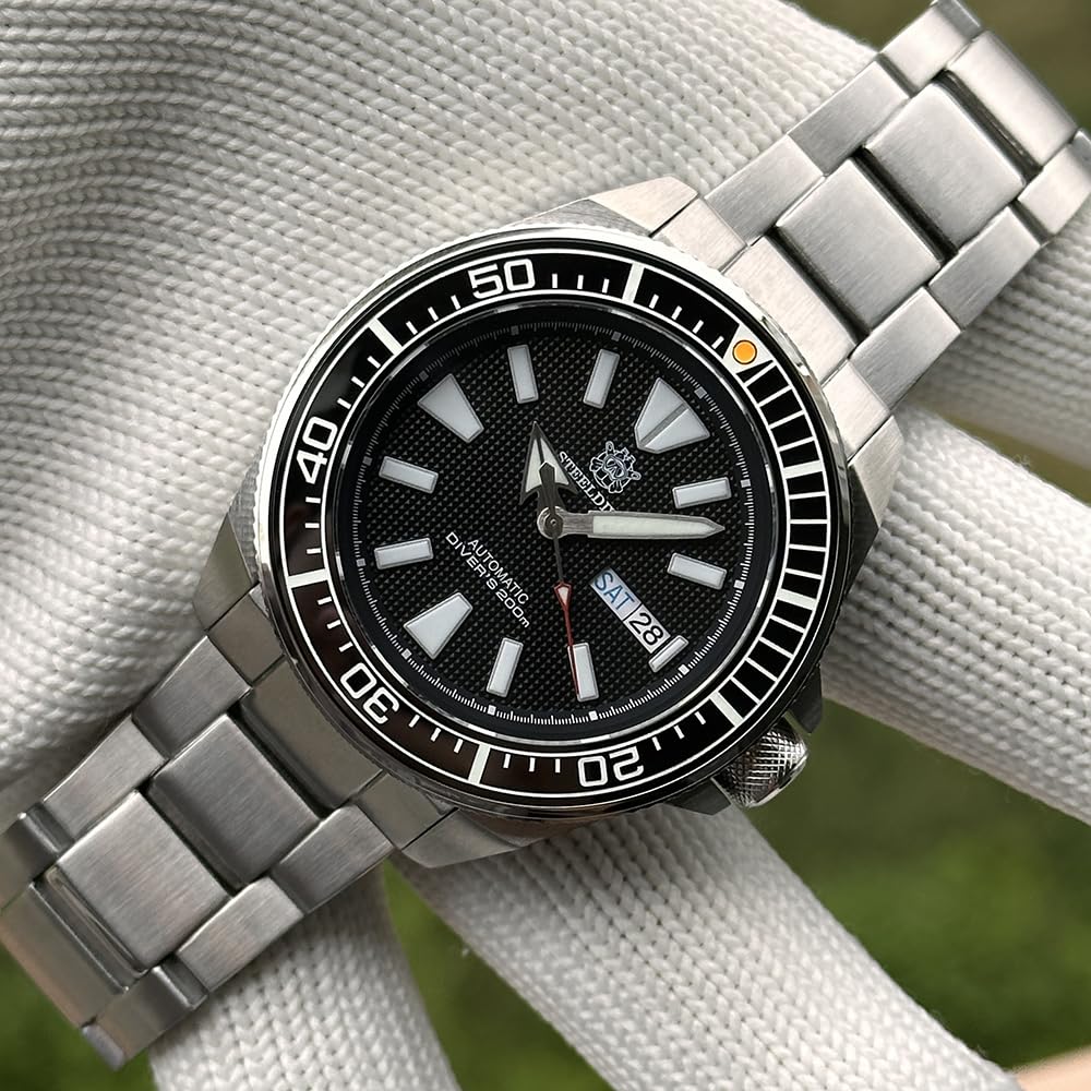 Steeldive SD1961, Samurai, NH36, Saphir, Lume, Armband, 200 m Taucher, BNIB