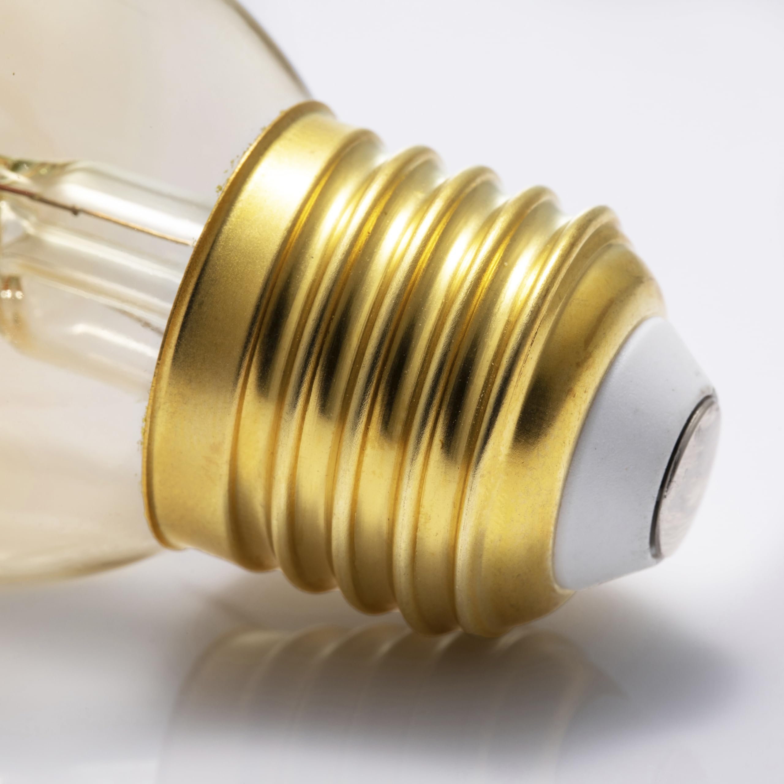 Amazon Basics Vintage-LED-Birne, E27, antiker Stil, Retro-Bernsteinglas, G93, 4 W (entspricht 25 W), 1800 K, ultrawarmes Licht zur Dekoration, 6 Stück