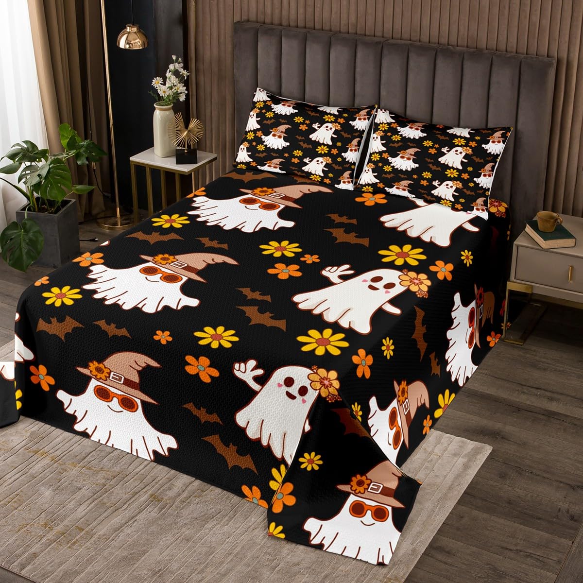 Manfei Cute Ghost Bedspread King Size, Yellow Flower Bats Coverlet Set for Kids Girls Room Decor, Halloween Ghosts Black Quilted Coverlet with 2 Pillowcases, Soft Polyester Bedding Quilt