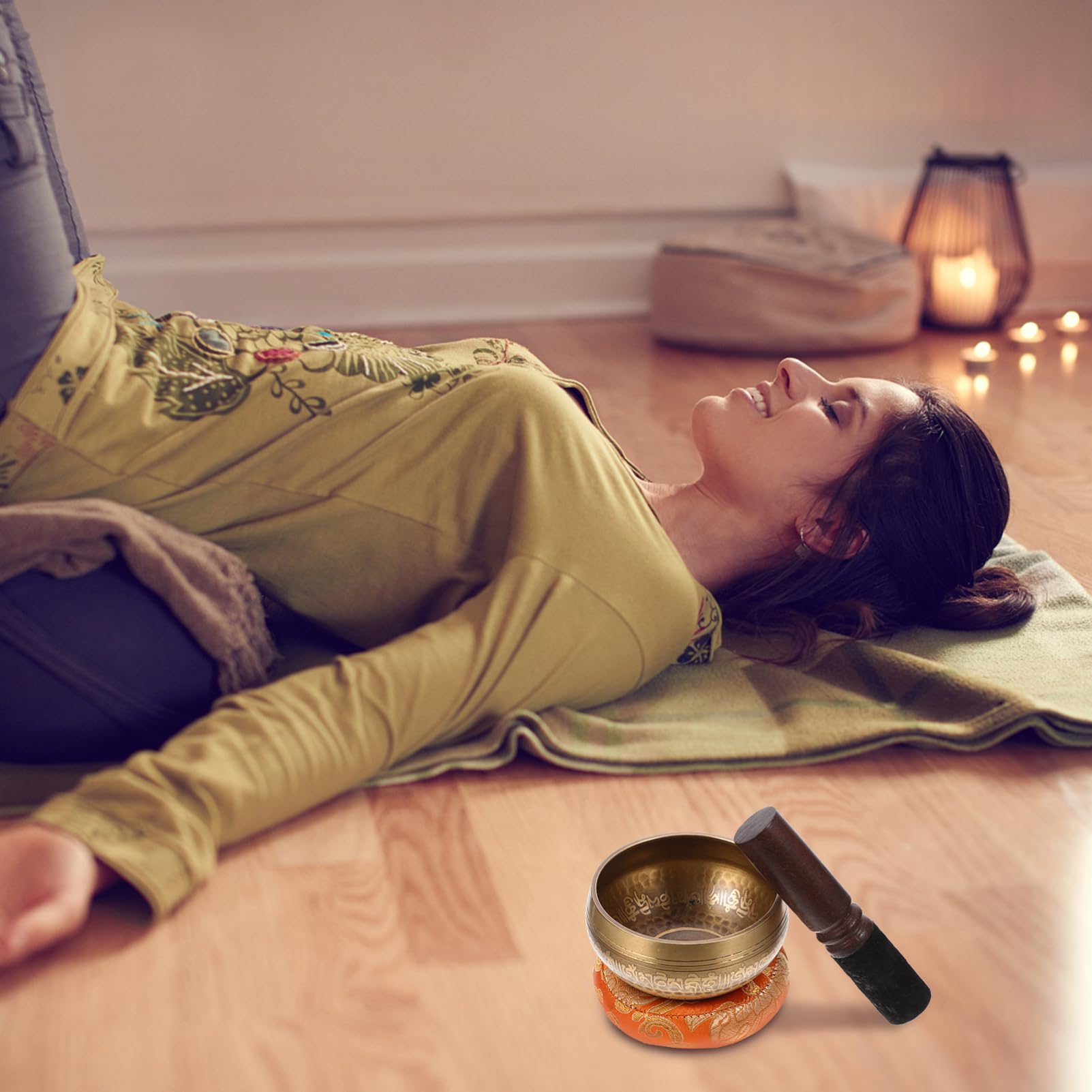 Yardwe 1Set Meditation Singing Bowl Handmade Bowl with Cushion Mallet Lightweight Portable for Yoga Zen Relaxation and Sound Healing Therapy