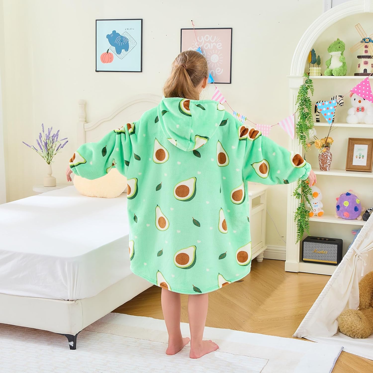 Moinlizy Wearable Blanket Hoodie for Kids 6-13Y, Oversized Thick Flannel Blanket Hooded with Pocket Sleeves - Image 5