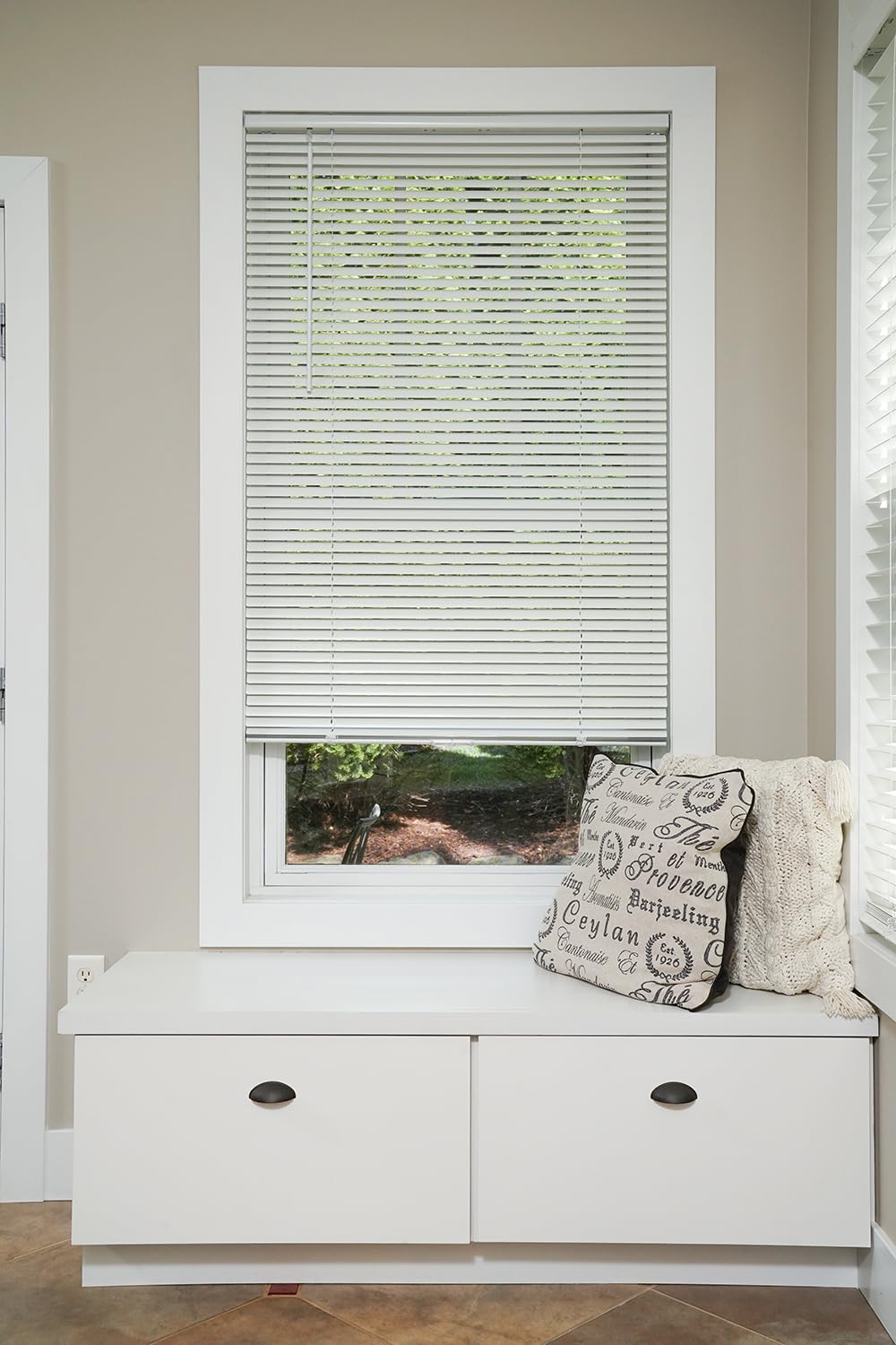 Lumino 1inch Aluminum Cordless Blackout Blind for Windows