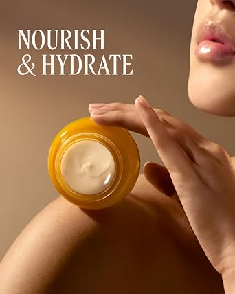 L'OCCITANE Immortelle İlahi Sıkılaştırıcı Yüz Kremi: # 1 Kremimiz, Kırışıklıkları İyileştirin, Retinol Alternatif, Pürüzsüz Cilt, Hedef Yaşlılık Noktaları, Genç Bir Parlaklık için Günlük Nemlendirici,