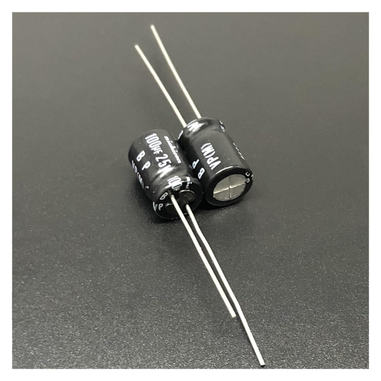 Condensateur 100uF 25V VP bipolaire pour corriger les variations de tension