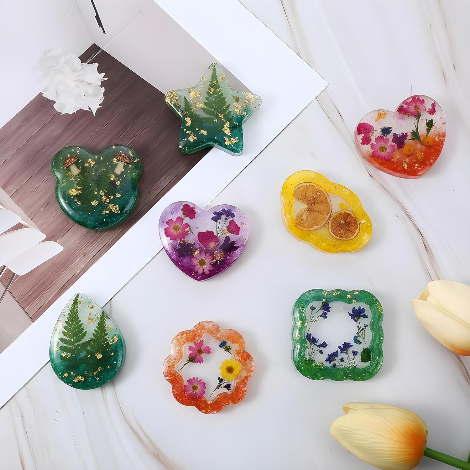 16PCS Resin Keychain Molds, Resin Jewelry Molds Christmas Variety Geometric Pendant Silicone Earring Mold with Hanging Hole, Necklace Keychain Mold for Pendant Jewelry Making Home Decor