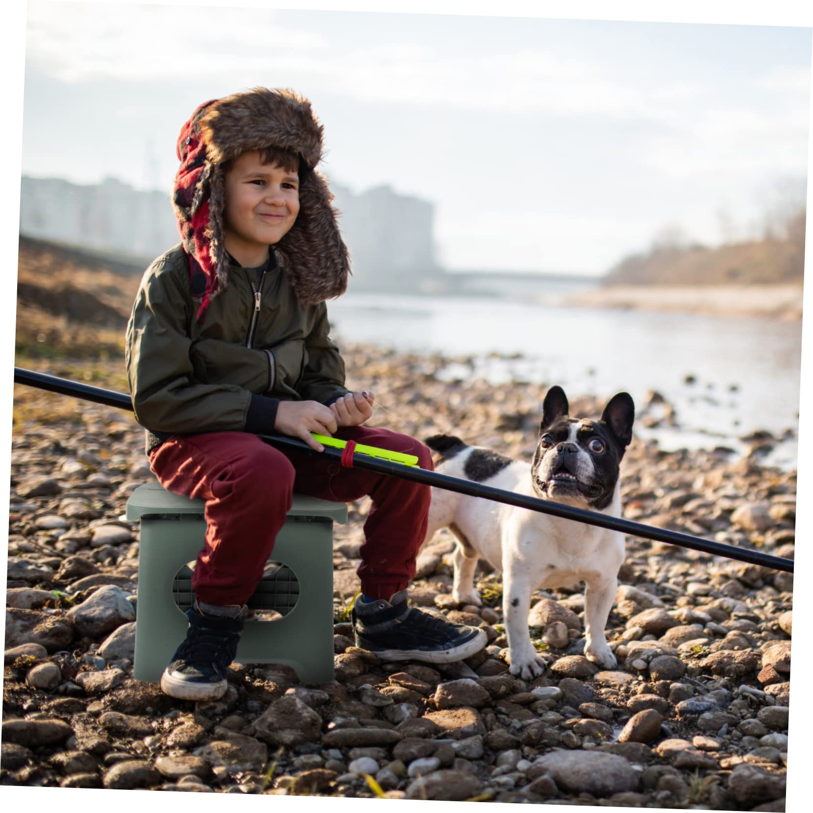 BESTonZON Lightweight Folding Fishing Stool Portable Plastic Stool with Ergonomic Handle for Easy Carrying for Outdoor Activities Camping and Use Non Slip Design and Compact