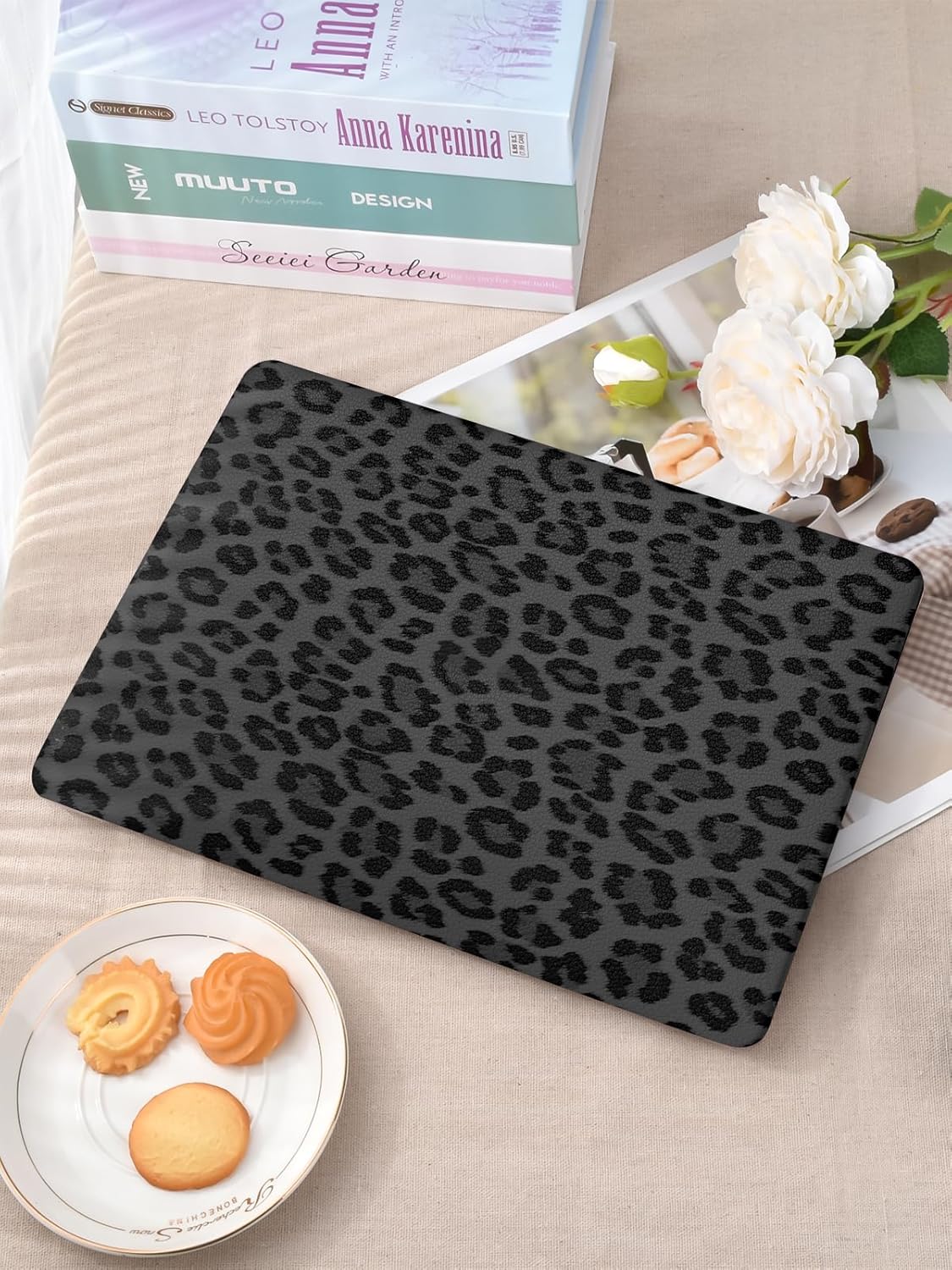 Seorsok Compatible with MacBook Air 13 Inch Case 2022 2021 2020-2018 Release A1932 A2179 M1 A2337,Elegant Leopard Grain Leather Plastic Hard Shell Case with Keyboard Cover,Black Grey