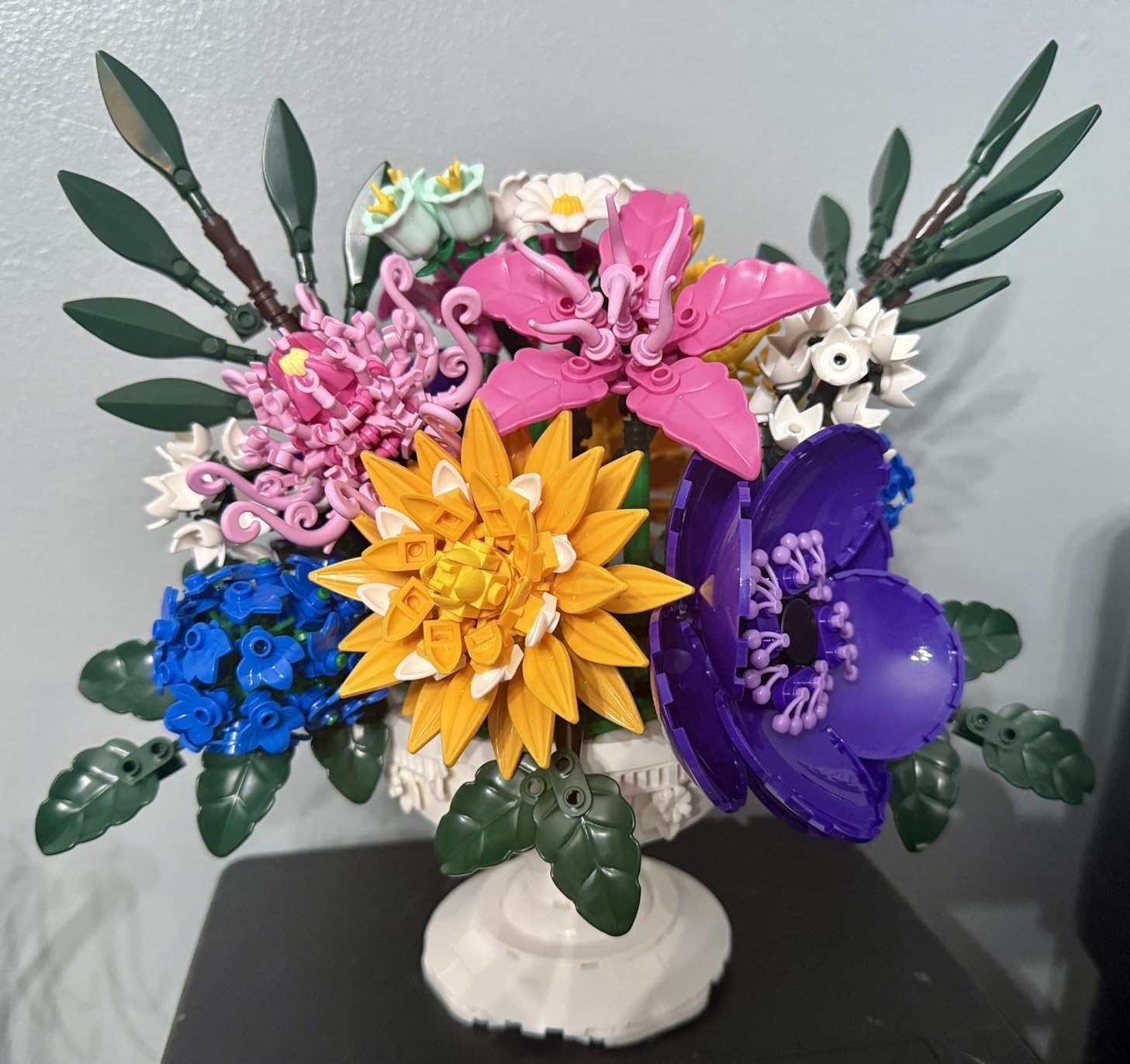Botanicals Flower Bouquet Building Block Sets, Includes Hydrangea, Dahlia, Azalea, Artificial Flowers Arrangement With Vase, Mother‘s Day Gift, Bouquet for Adults, Ages 18+, Table Decor