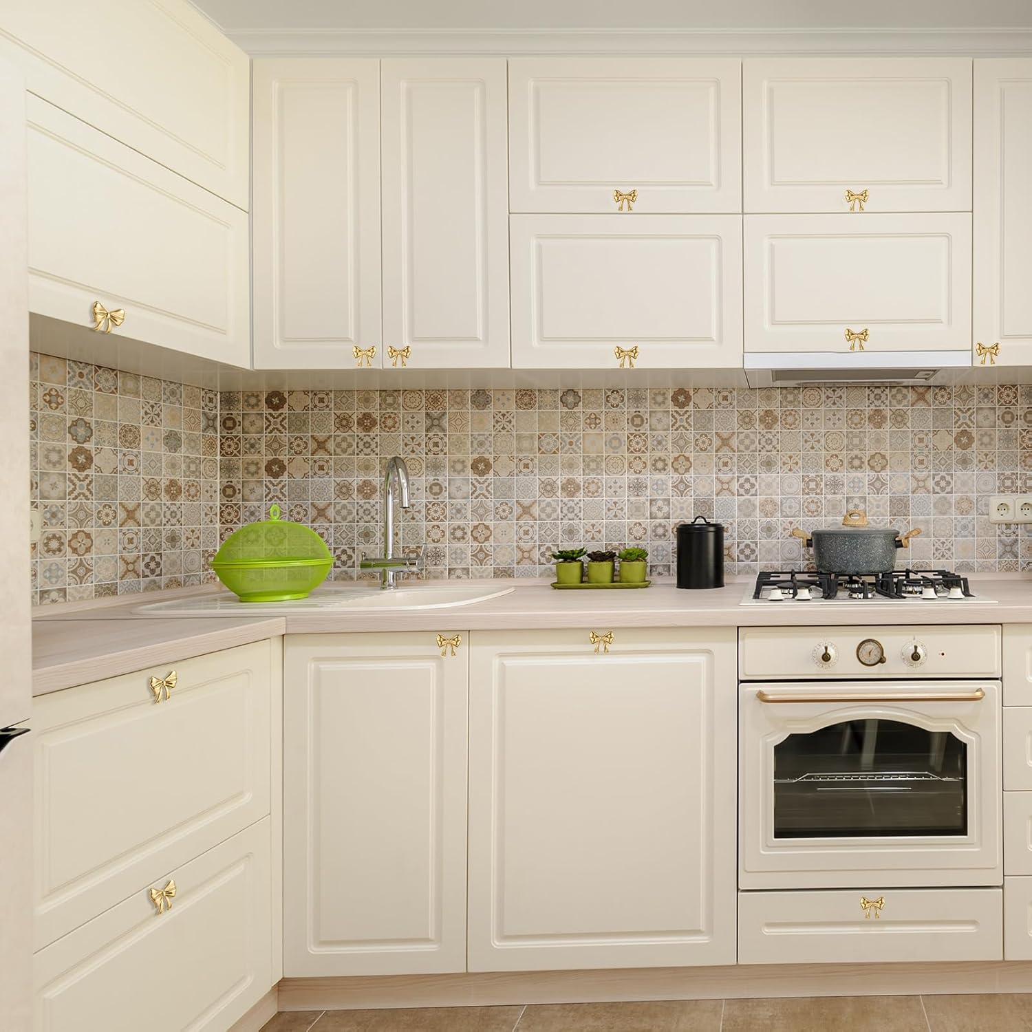 Hotop 45 Pack Bow Dresser Knobs Gold Cabinet Drawer Knobs with 2 Kinds Screws for Hardware Dresser Kitchen Drawer Aluminum Alloy Oxidation Wire Drawing Handle, 1.57" x 1.18" (Brushed Gold)