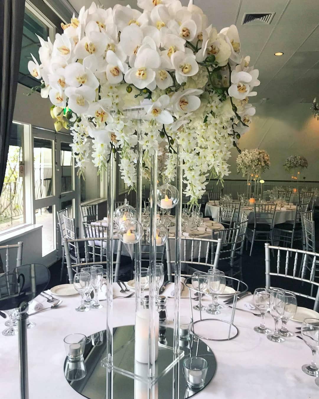 Clear Flower Stand, 40 Inch Tall 10 Inch Dia. Wedding Decoration Table Centerpiece Clear Acrylic Floor Vase Decorative Column Stand, for Home Party Wedding Event