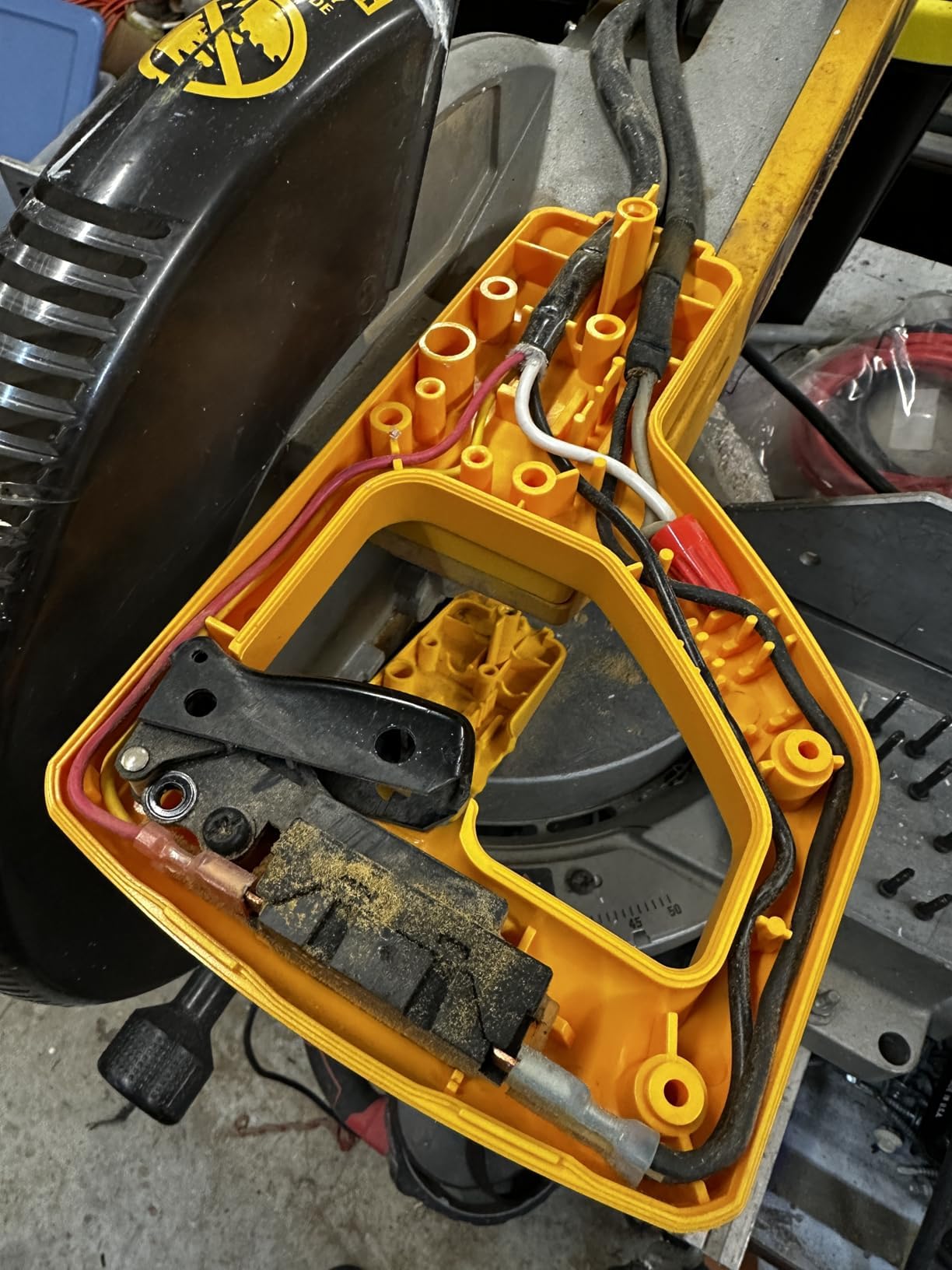 Pièce De Rechange Plaque De Scie à Onglet 146726-02 Compatible Dewalt DW703 DW704 DW705 DW706 DW715 DW716