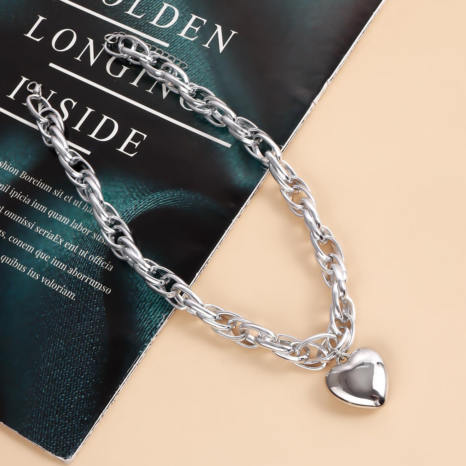 HUJUON Punk Love Heart Pendant Choker Necklace Peach Hearts Chunky Chain Necklaces Vintage Thick Clavicle Necklace Statement Jewelry Gifts for Women - Image 4