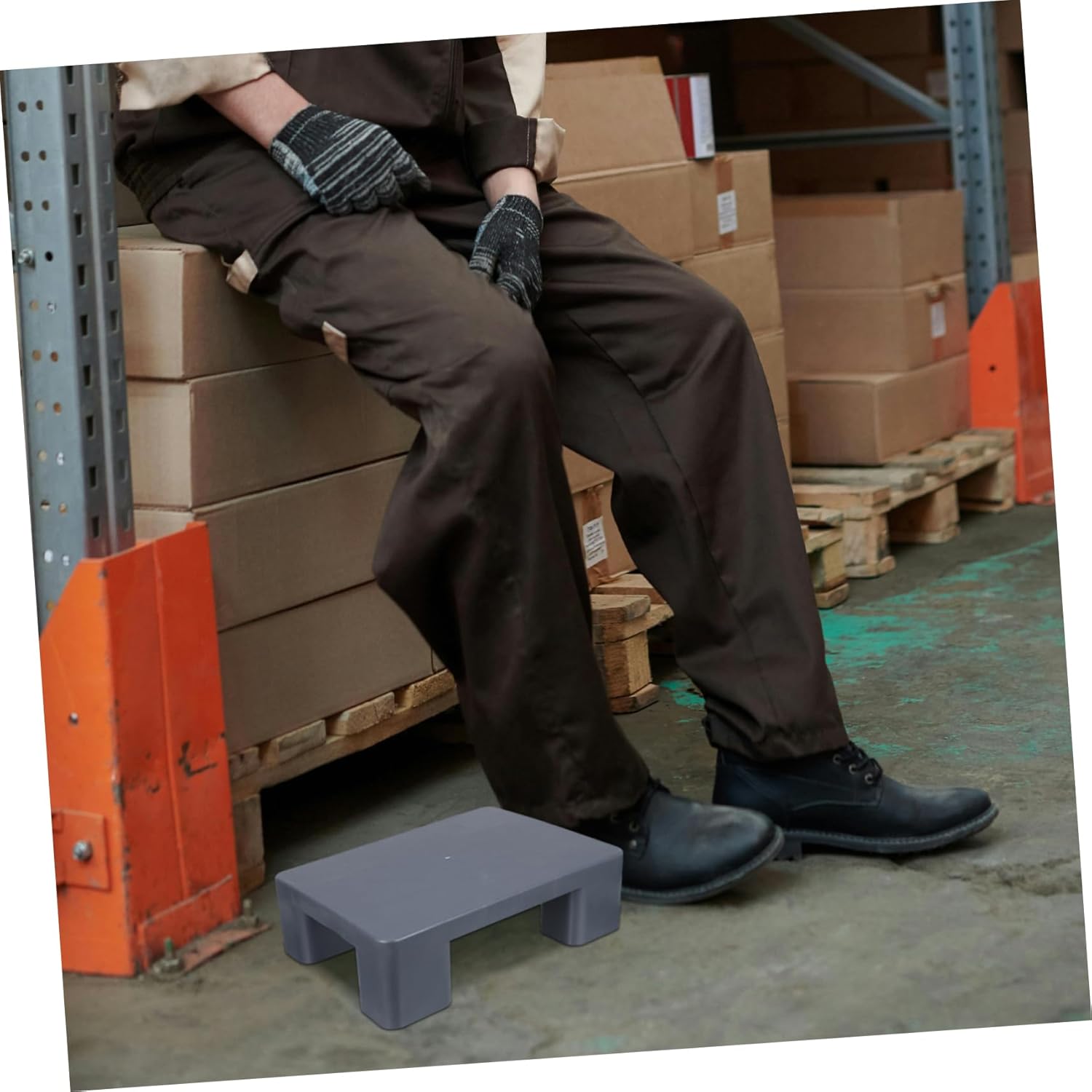 TEHAUX Lightweight Plastic Pallet for Indoor Storage Moisture-Resistant Floor Pad for Basement Garage Kitchen Stackable Design Heavy Load Support Durable Construction