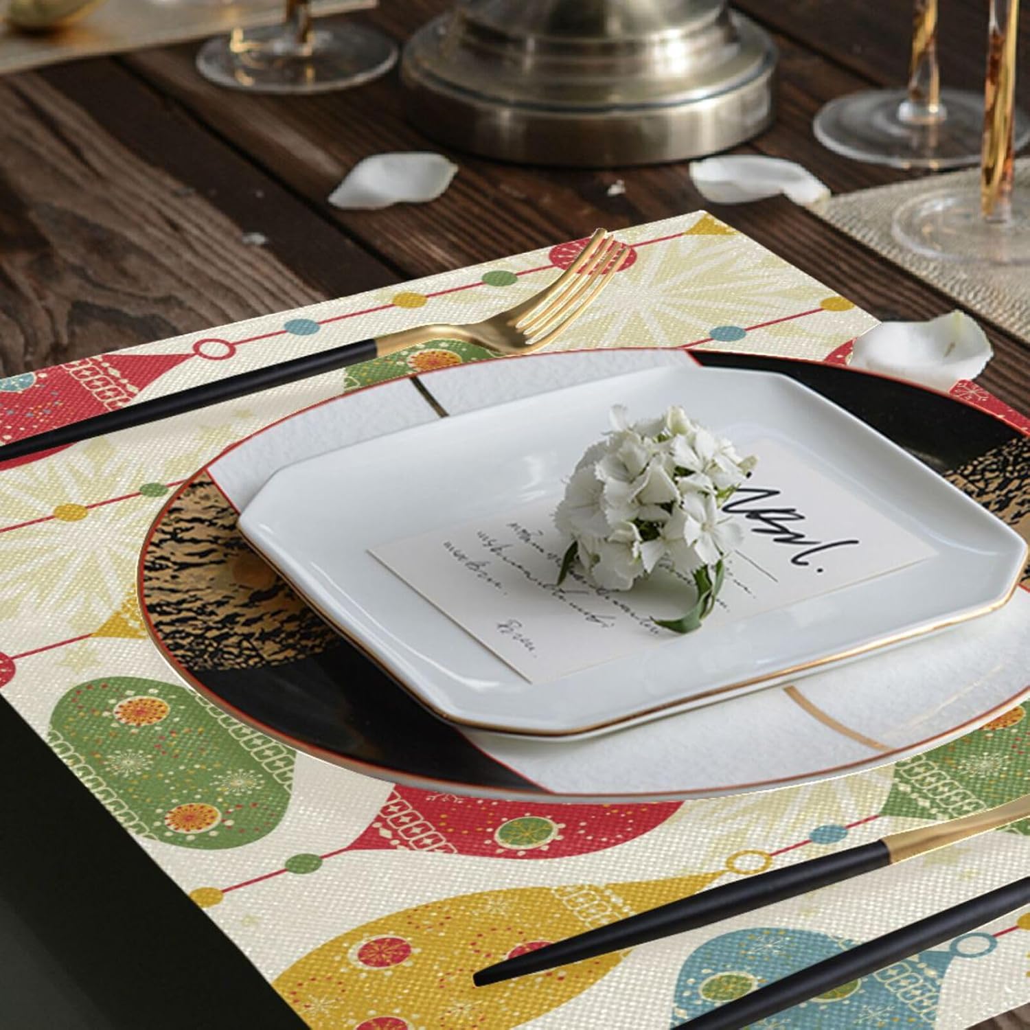 OTVEE Placemats Retro Christmas Balls and Stars Place Mats 6 Pcs Polyester Dinner Table Mat with Imitation Burlap Effect and Double Side Printed
