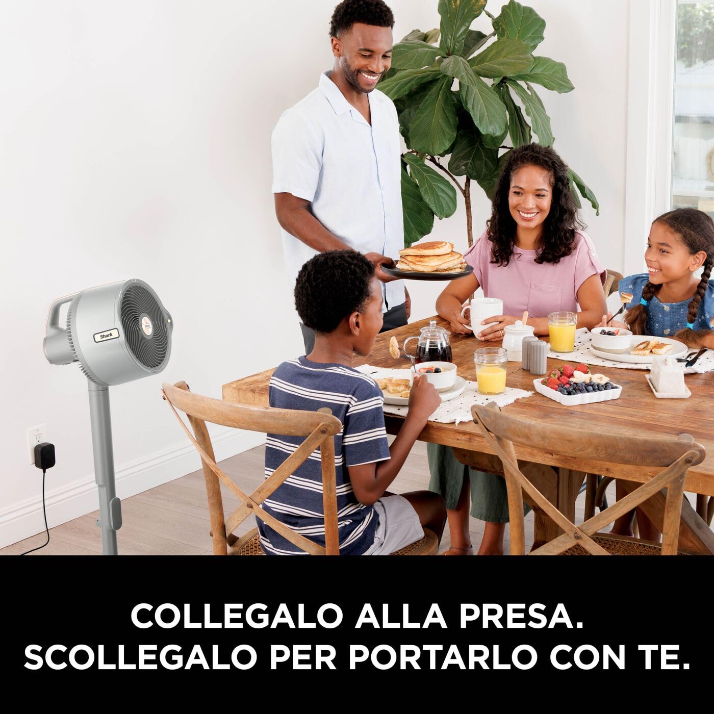 Shark FlexBreeze Pro Mist Ventilatore per Interni ed Esterni senza Filo con Nebulizzatore, Portatile, Raggio 20 m, a Piantana o da Tavolo, 5 Velocità, Silenzioso, Telecomando, Tortora FA300WHEU