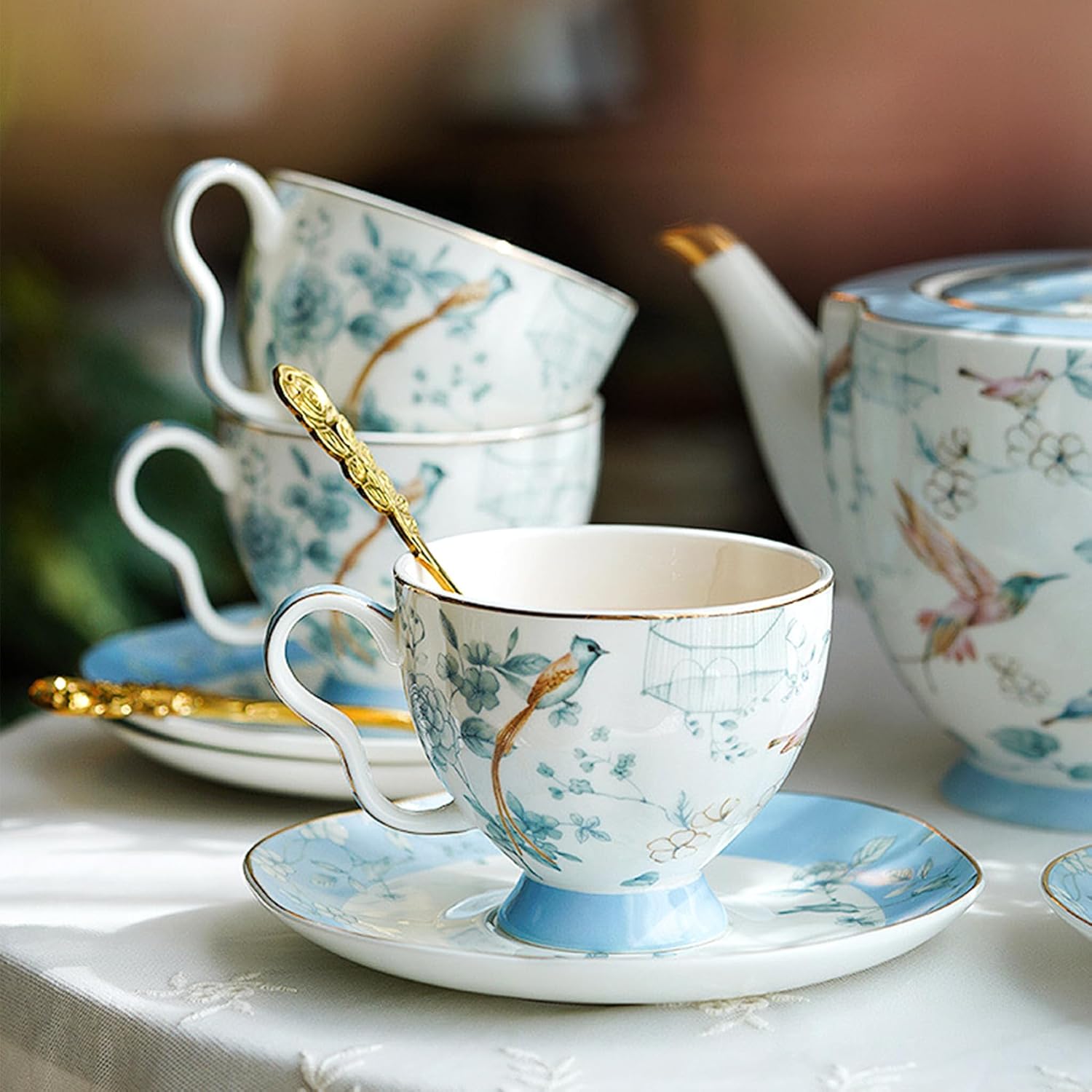 Bone China Tea Cup and Saucer Set, Bone China Coffee Cups and Saucers, Vintage Blue and White TeaCups snd Saucers Gift for Mom Friend Tea Party (light blue)