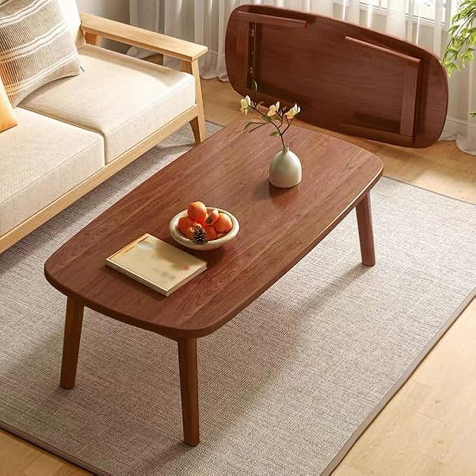 Table basse japonaise au sol pour un coin thé zen et chaleureux