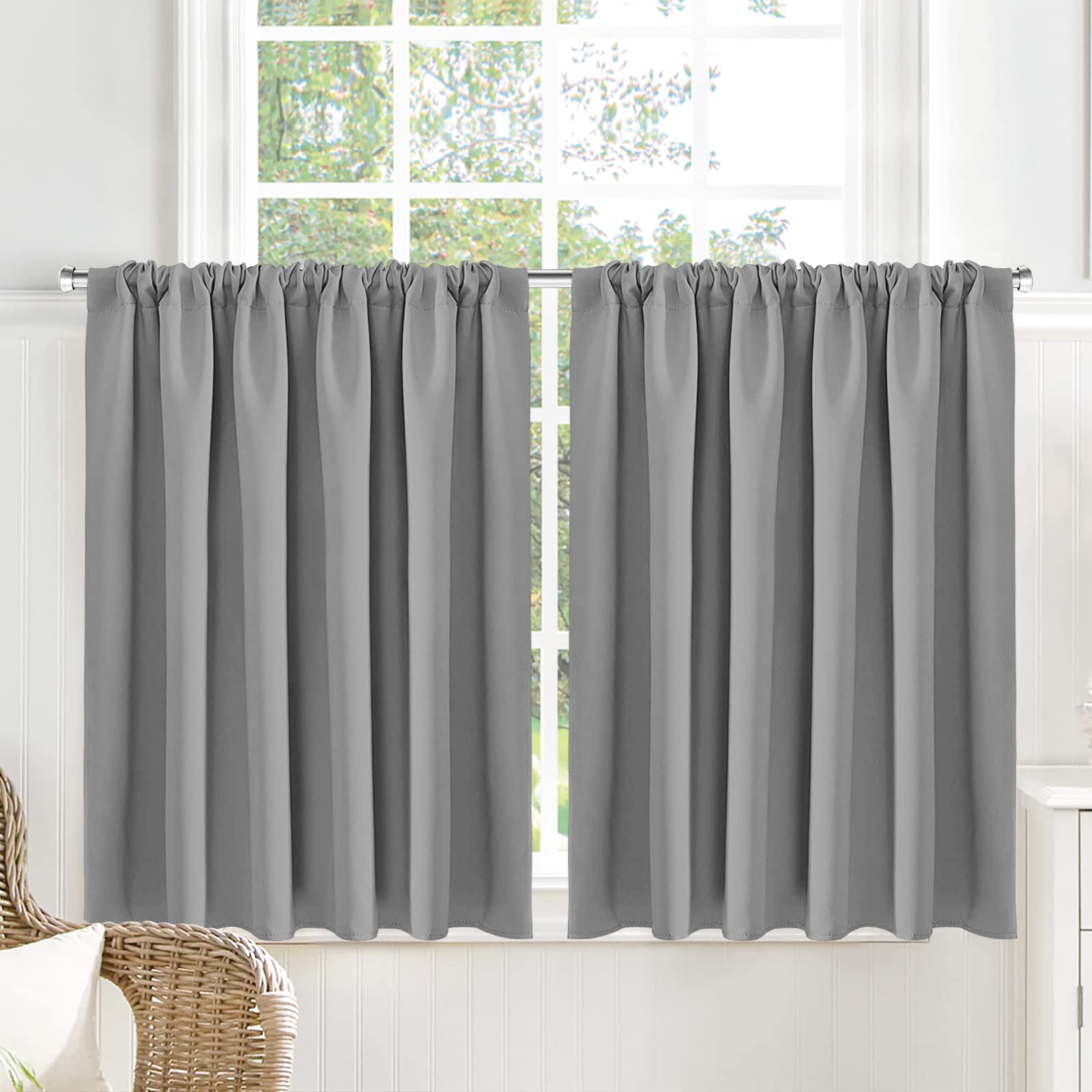 Yakamok Short Blackout Curtains 91.4 cm Rod Pocket Thermally Insulated Small Window Basement Bathroom Bedroom Drapes (2 Panels, Grey, 132 x 91.4 cm)