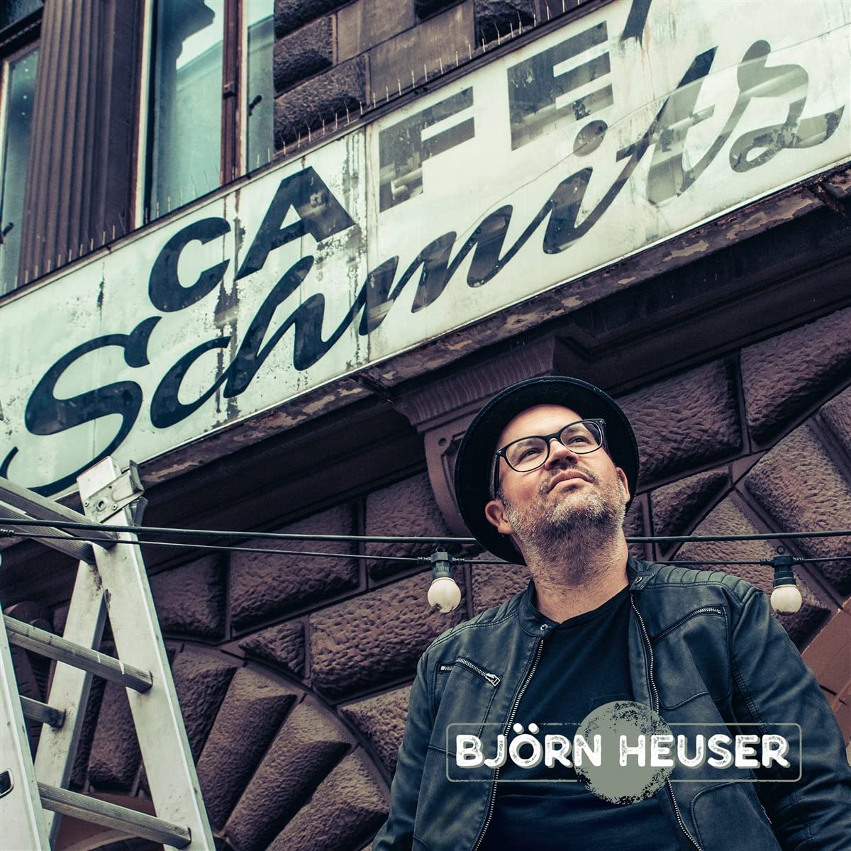 Cafe Schmitz (Lp+CD) [Vinyl LP] [VINYL]