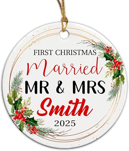 Adorno personalizado de cerámica para casados para la primera Navidad 2023, adorno de cerámica de Navidad personalizado para parejas recién casadas,