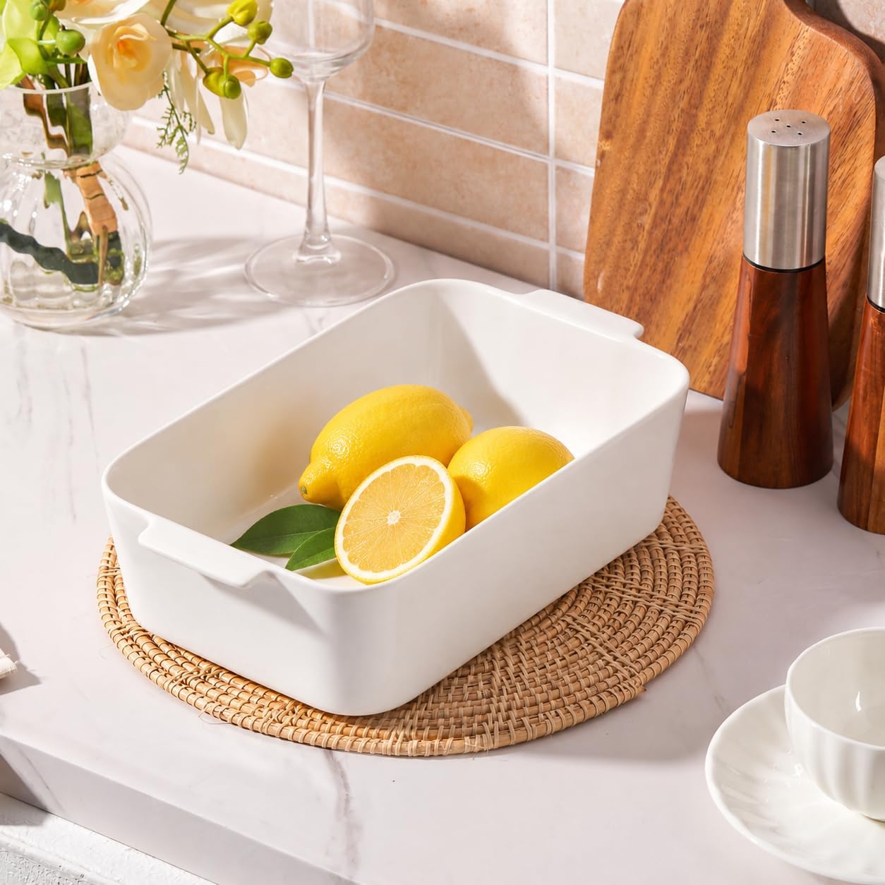 Samsle Ceramic Baking Dish with Lid, 76 oz White Casserole Dish for Lasagna