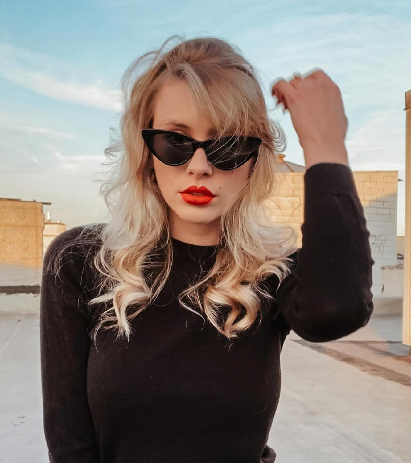 SUNOVELTIES 40 Pack Retro Cat Eye Sunglasses for Women 90s Vintage Goggles Party Glasses Bulk Black White Shades Eyewear - Image 7