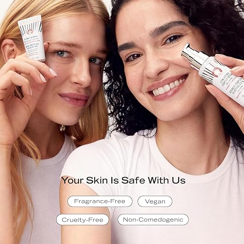 Miniatura 8 de First Aid Beauty - Suero complejo de retinol al 0.3% con péptidos, diseñado para pieles sensibles, ayuda a mejorar visiblemente las líneas y arrugas