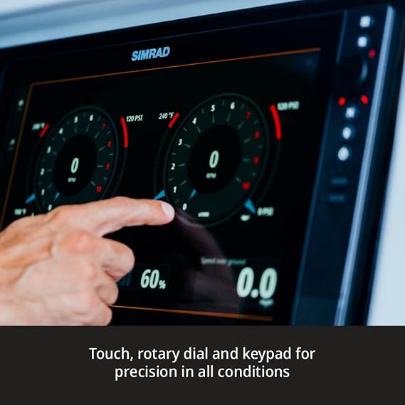 Simrad NSS 4 Chartplotter and Fishfinder with SolarMAX HD Display