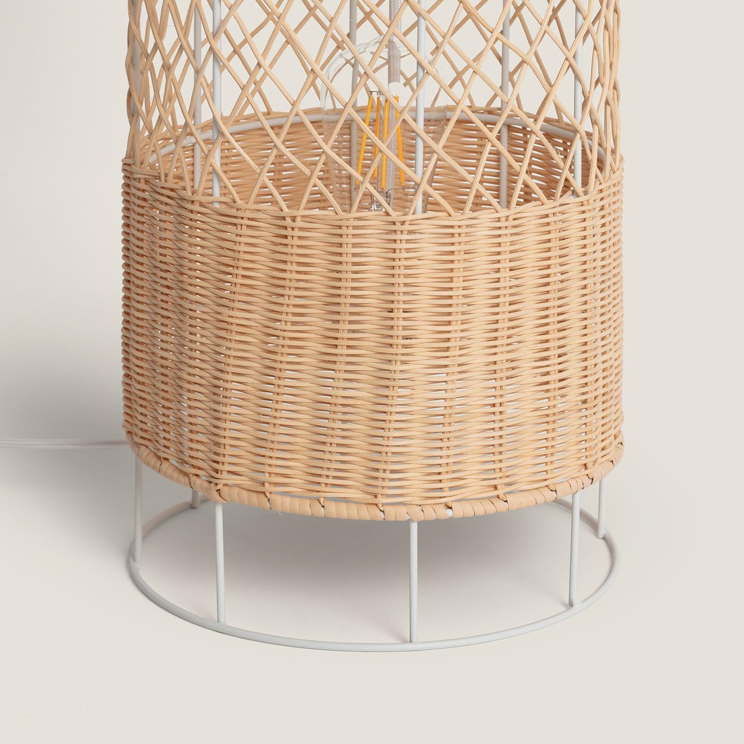 LEDKIA Lampadaire Rotin Rubra Naturel