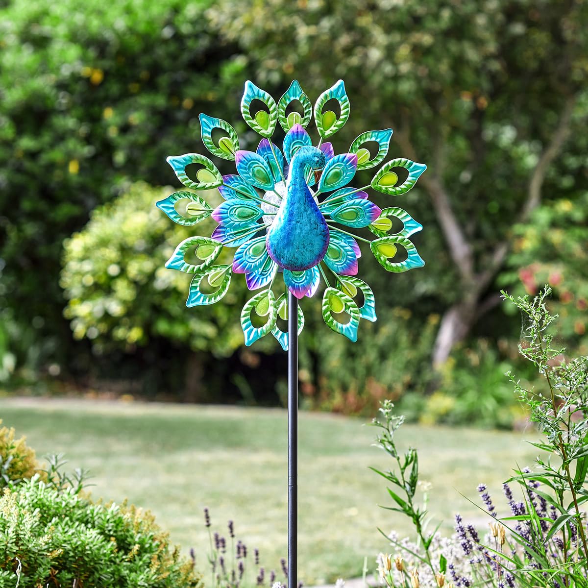 Festive Lights - Girandola solare da giardino da 1,3 m, blu pavone, con LED che cambia colore, sfera di vetro cracklé, resistente alle intemperie - Luce esterna IP44 con piume rotanti e robusto