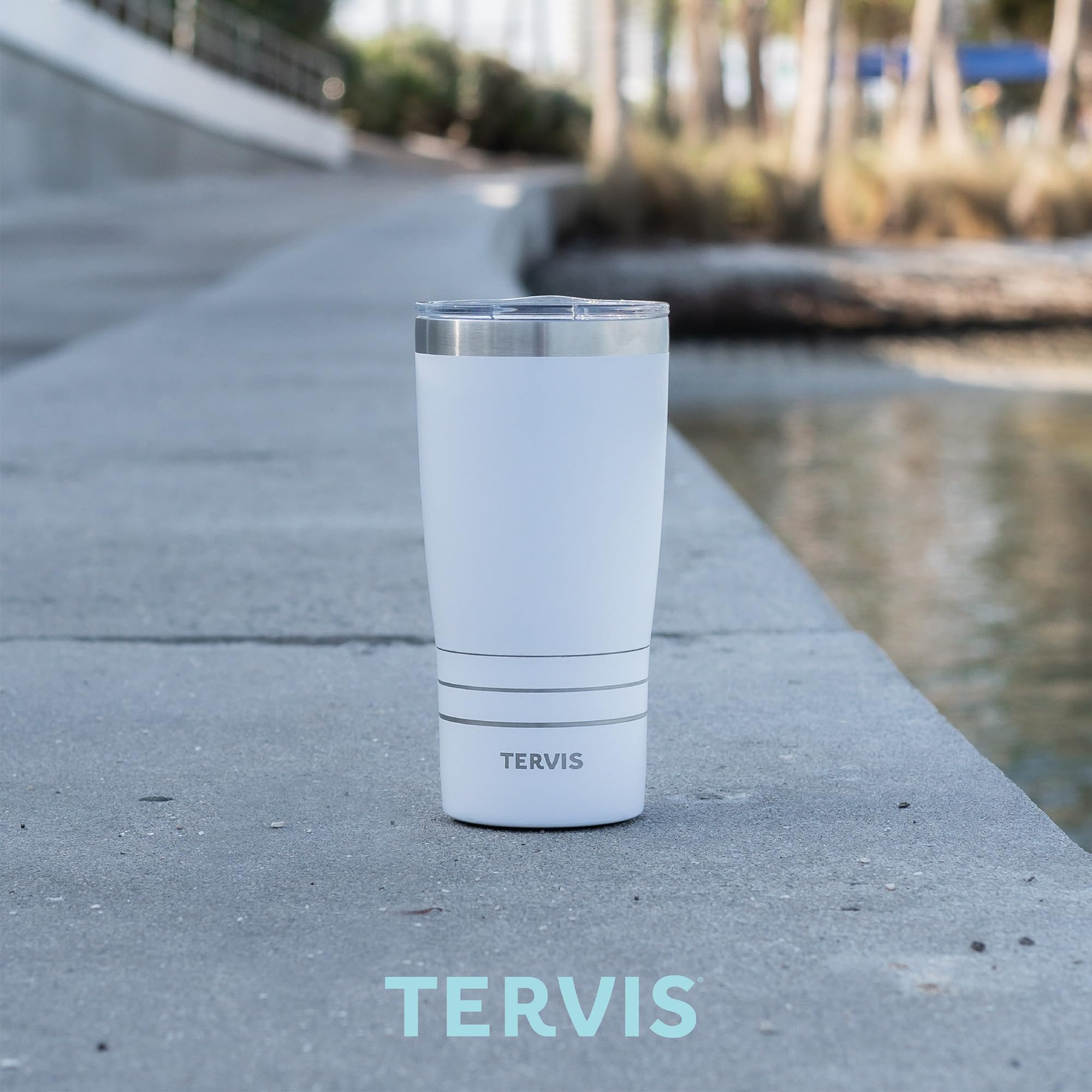 Tervis Traveler NFL Washington Commanders – Ombre-Thermobecher, dreiwandig, isoliert, hält Getränke kalt und heiß, 590 ml, Edelstahl