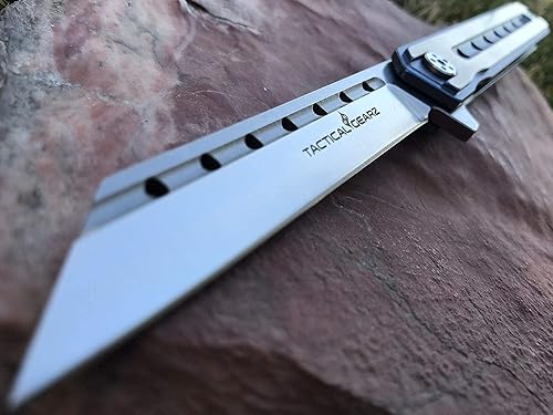 Miniatura 2 de TACTICAL GEARZ Cuchillo de bolsillo de titanio para EDC, mango de titanio sólido Tc4, hoja tanto de acero D2 incluye funda (Onyx BB)